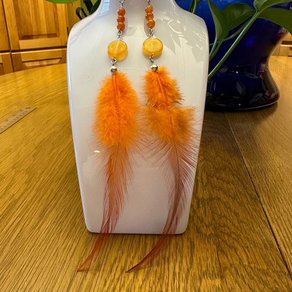 Orange feather earrings - Picture 2 of 3